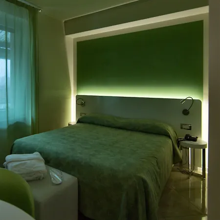 Hotel Londra 4*