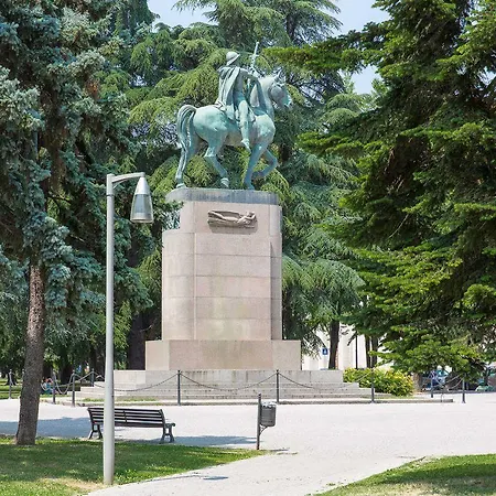 ホテル Londra アレッサンドリア