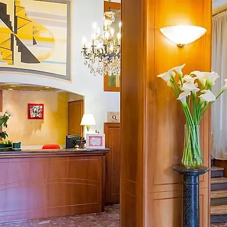 Hotel Londra 4*